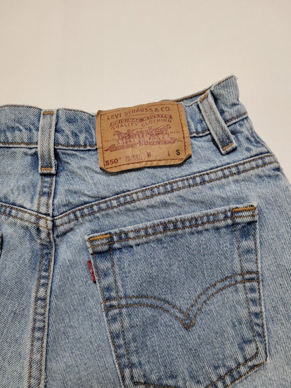 Vintage Levi's 550 Shorts 90s High Waisted Relaxed Fit Denim Sz 8 Indie Sleaze - Picture 8 of 9